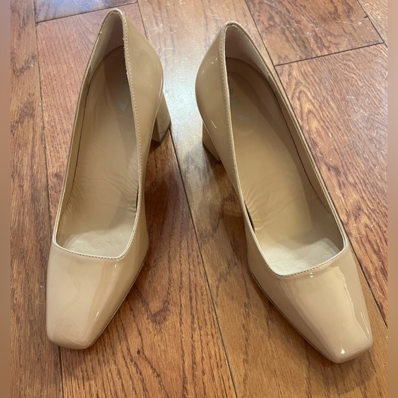 Inez Frida Tan Patent Block Heel Pumps NWOT NWOB - Picture 7 of 15